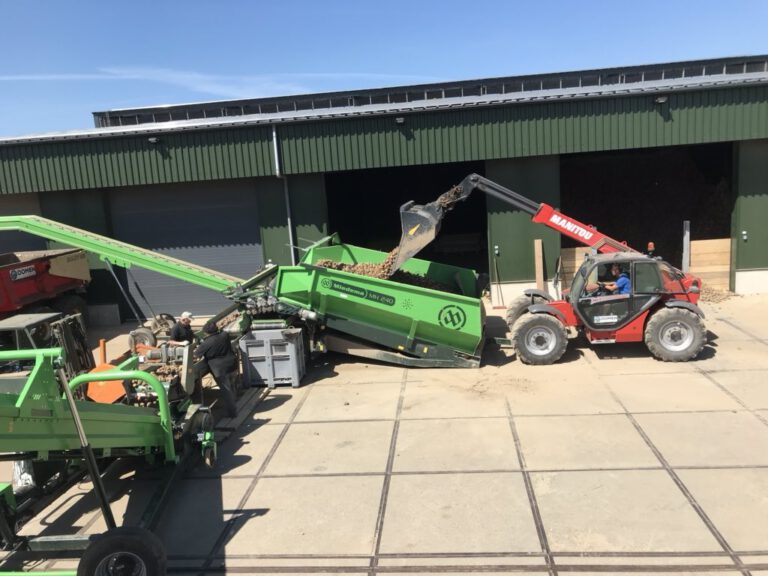 OVERLADEN – OOMEN | aannemer & machineverhuur